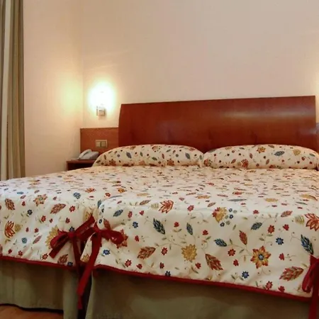 Ξενοδοχείο Complejo El Carrascal 3*